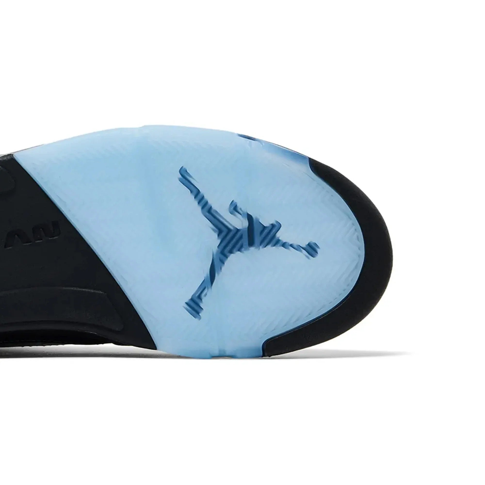 Air Jordan 5 Retro 'Black University Blue' (2026)