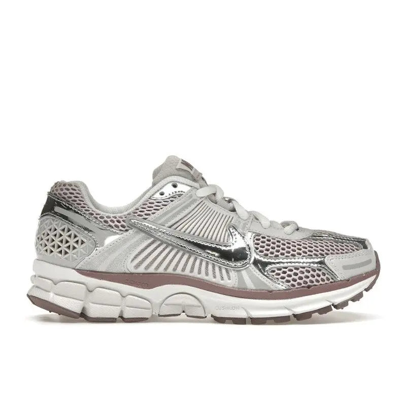 Nike Women's Zoom Vomero 5 Metallic Silver Platinum Violet Running Shoes,