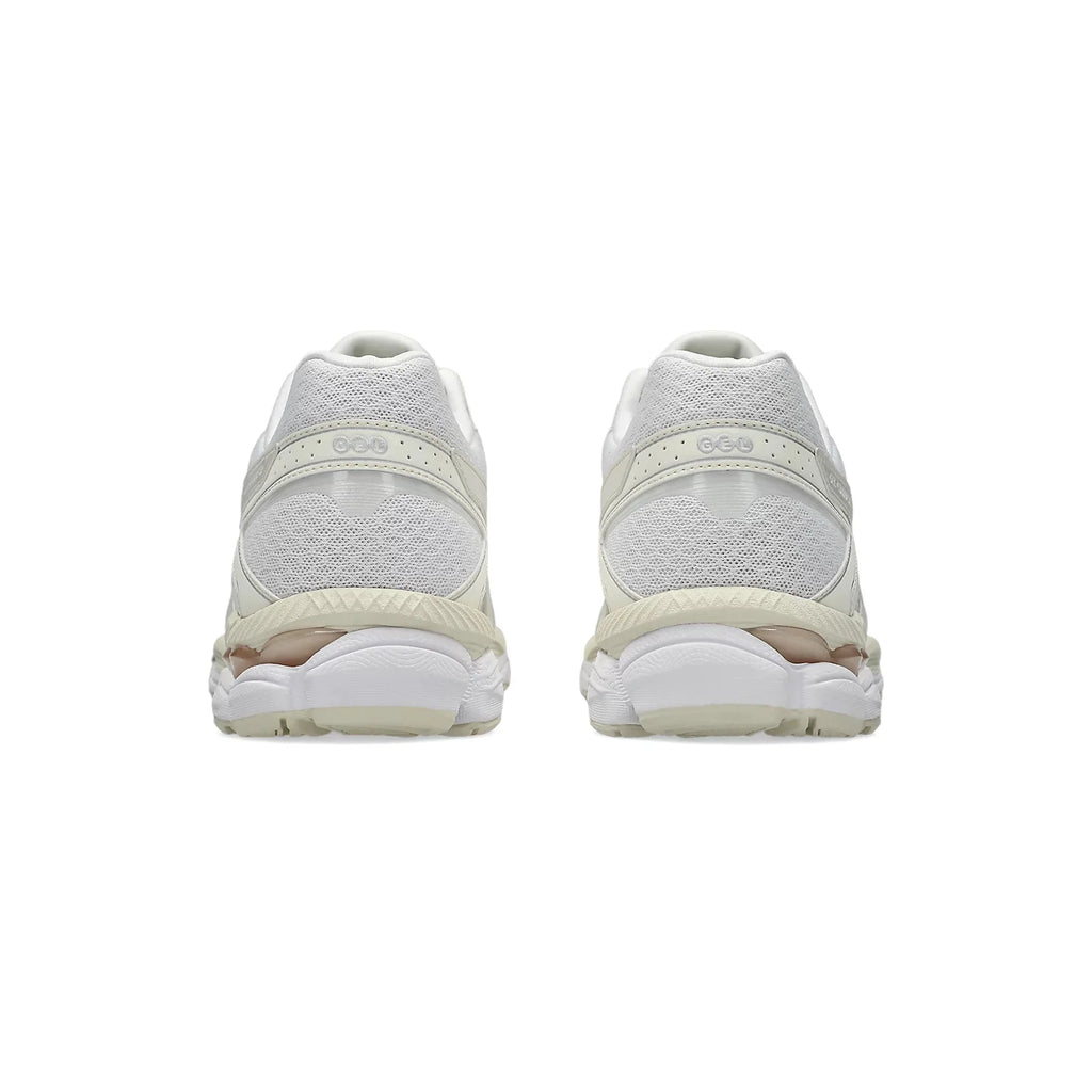 ASICS Gel-Cumulus 16 'White Cream' (2026)