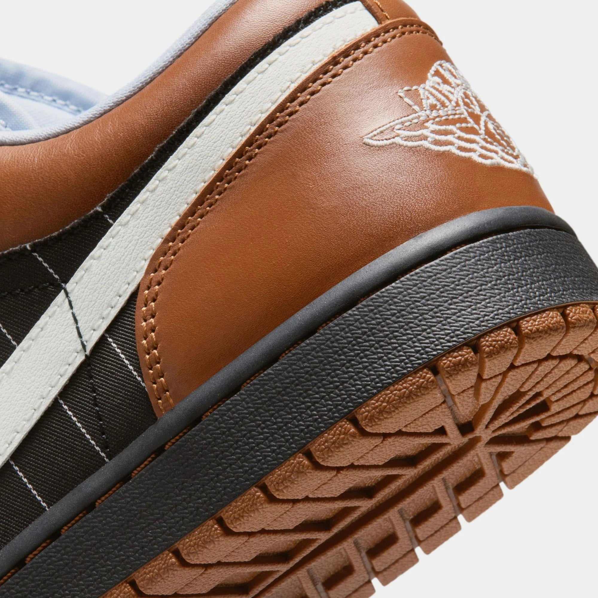 Air Jordan 1 Low SE 'Black Sail Light British Tan' (2026)