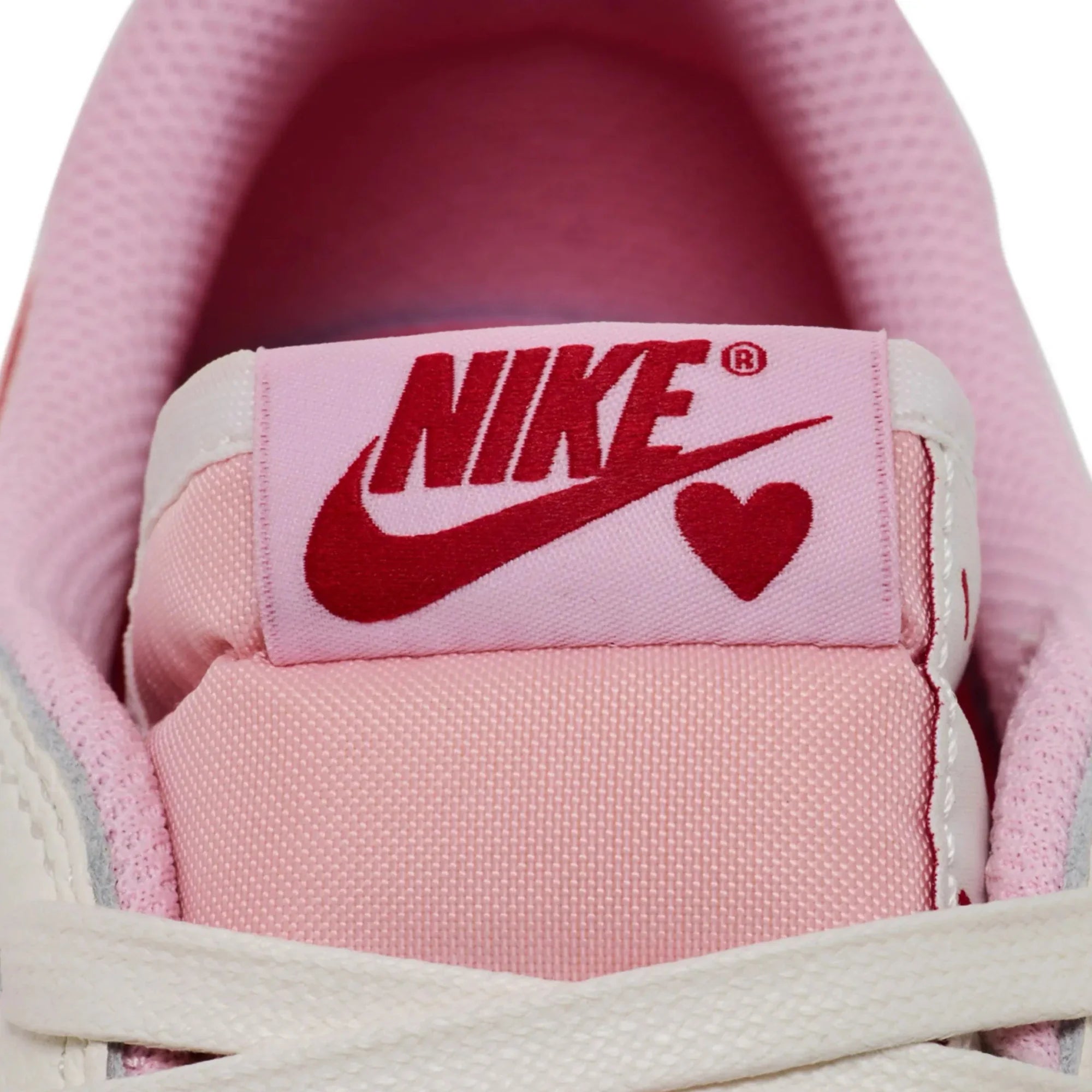 Air Jordan 1 Retro Low OG SP Travis Scott 'Sail Tropical Pink' (2026)