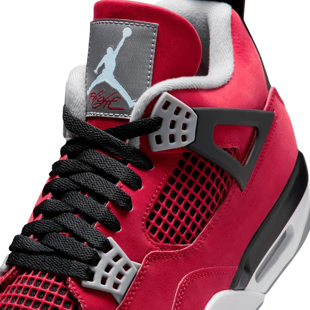 Air Jordan 4 Retro 'Toro Bravo' (2026)