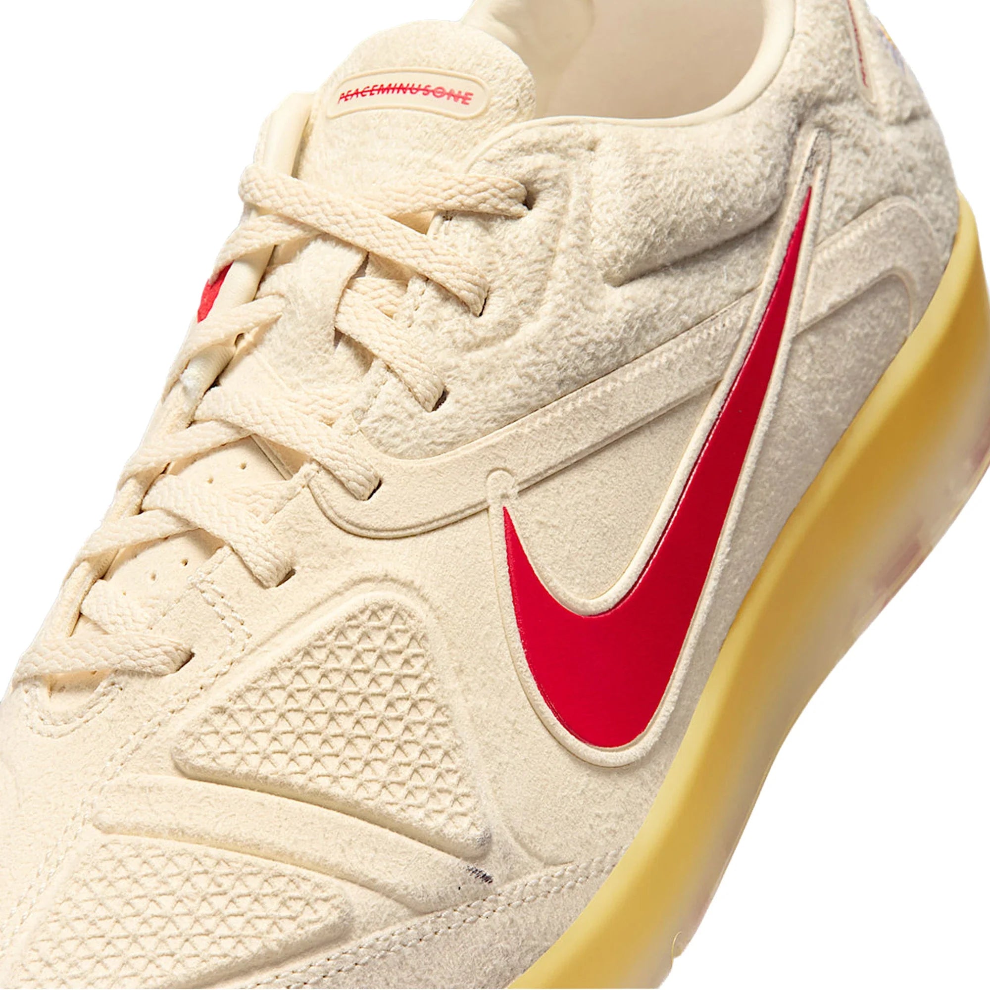 Nike Cryoshot CTR360 Maestri II 'G-Dragon Peaceminusone Natural University Red' (2026)