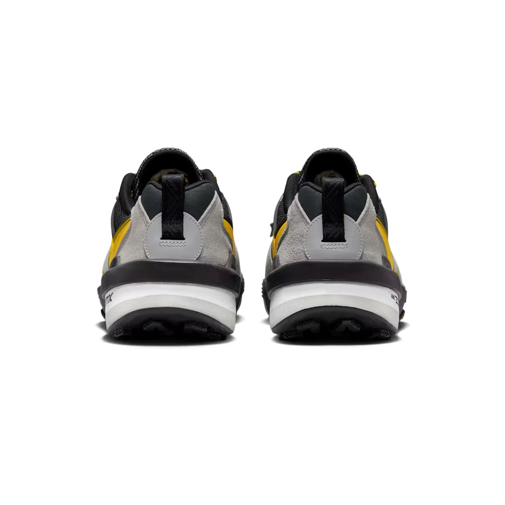 Nike x Sacai Zegamadome SP 'Cream Black Yellow' (2025)